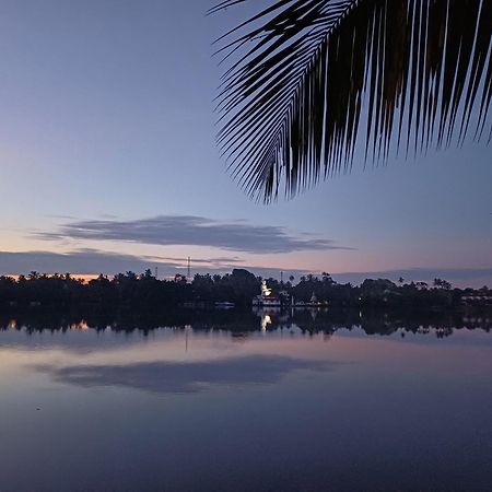 Villa River View Aluthgama Exteriér fotografie