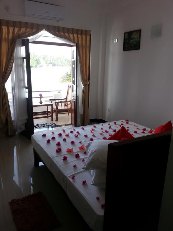 Villa River View Aluthgama Exteriér fotografie