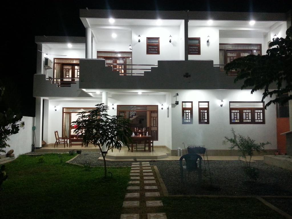 Villa River View Aluthgama Exteriér fotografie